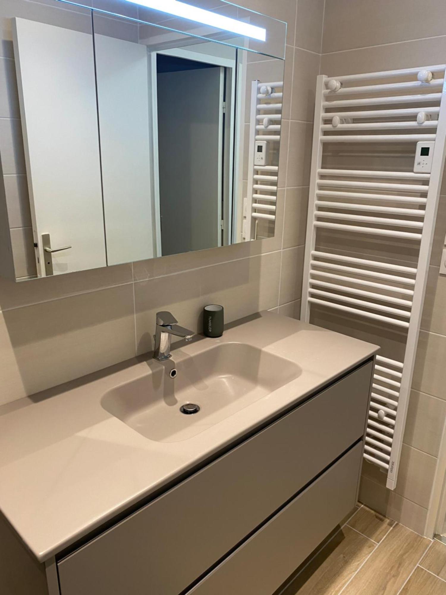 Appartement 65M2 Avec Balcon Vues Partielles Mer A 150M De La Plage Et Centre, Wifi Et Parking Prive Blonville-sur-Mer Exteriör bild