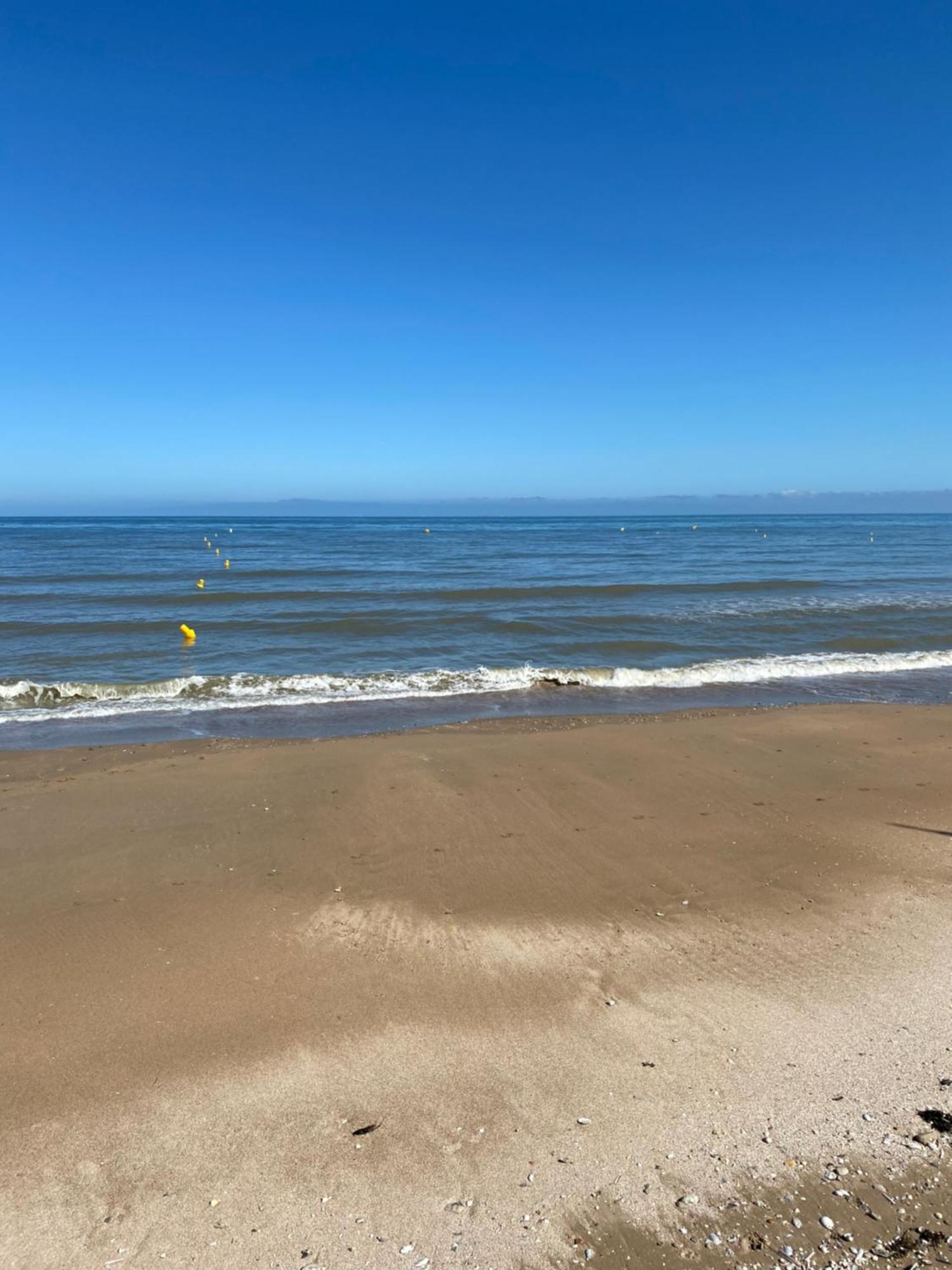 Appartement 65M2 Avec Balcon Vues Partielles Mer A 150M De La Plage Et Centre, Wifi Et Parking Prive Blonville-sur-Mer Exteriör bild